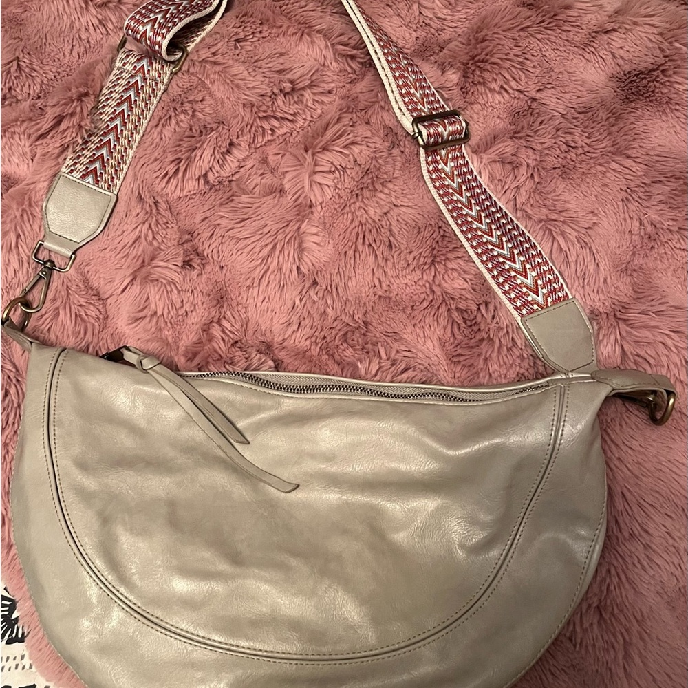 Stylish Gray Leather Shoulder Bag